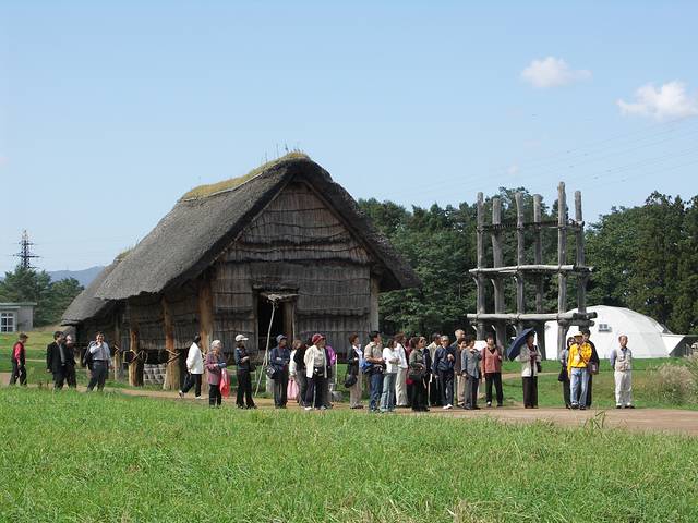 特别史迹 三内丸山遗址
