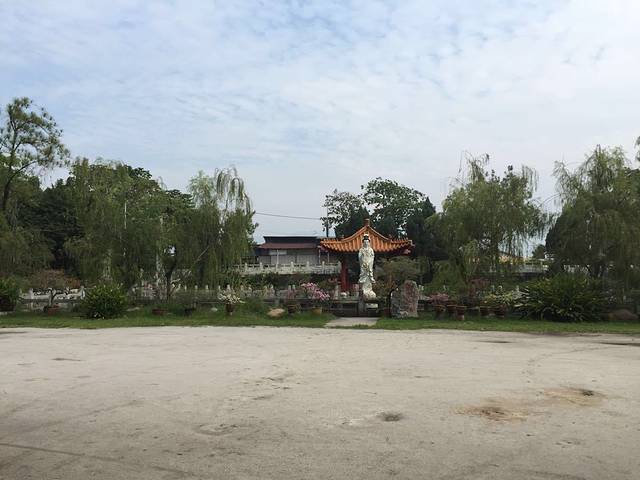 霹雳洞
