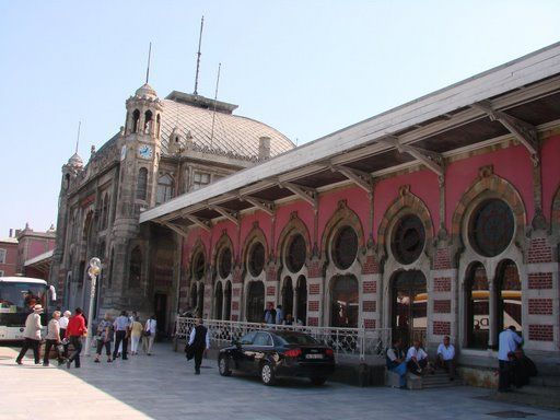 锡尔凯吉火车站