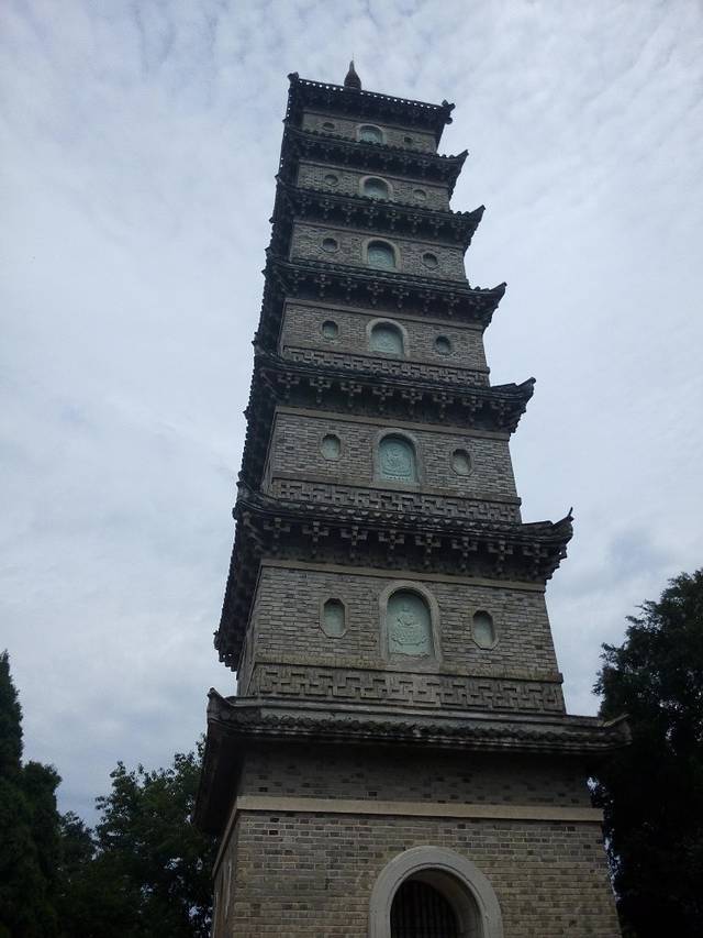 天台山赤城风景区梁妃塔