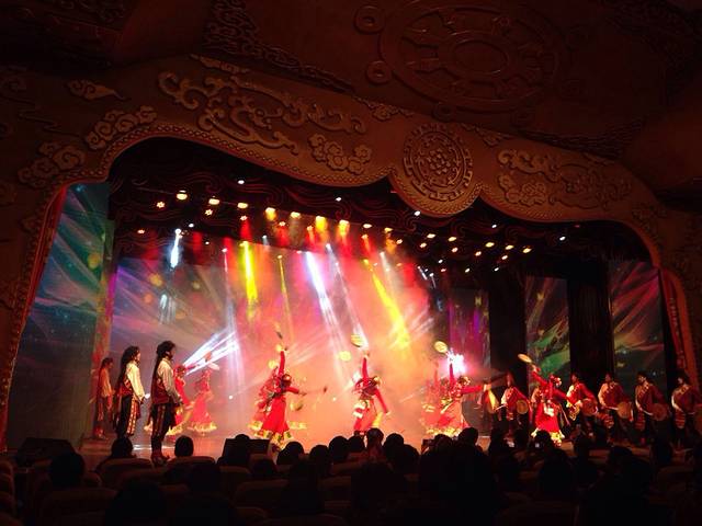 九寨沟《藏王宴舞》演出