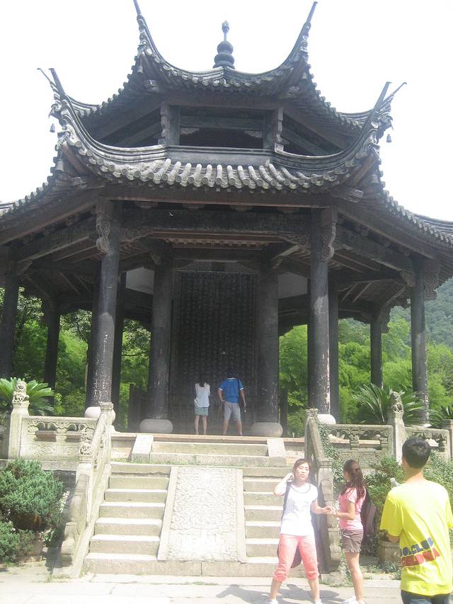 兰亭风景区-御碑亭