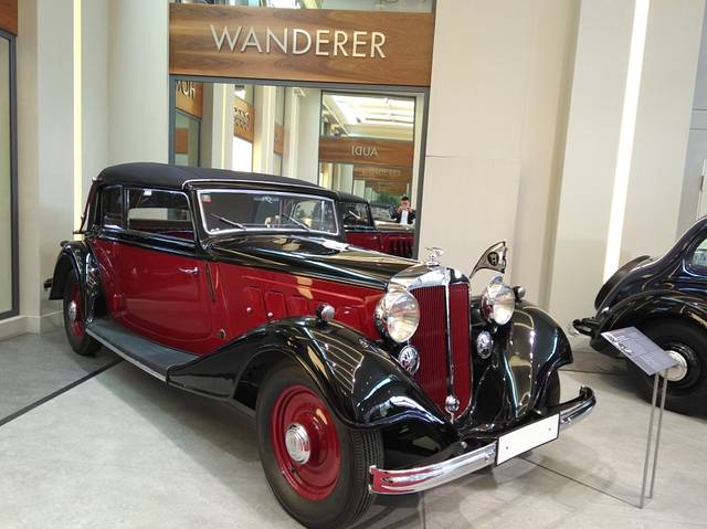 奥古斯特·霍希博物馆