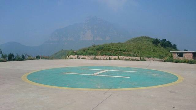 轿顶山国际滑翔基地