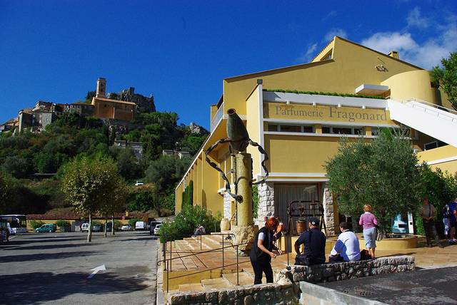 花宫娜香水工厂