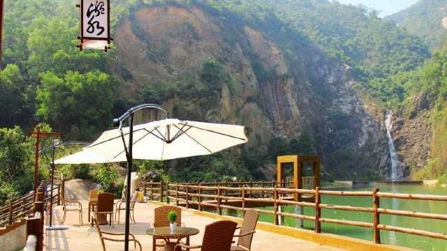 龙翔谷养生温矿泉