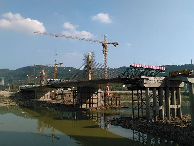 川陕苏区将帅碑林