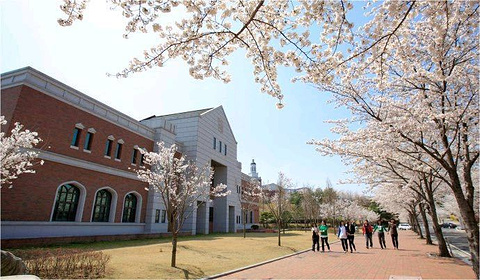 启明大学