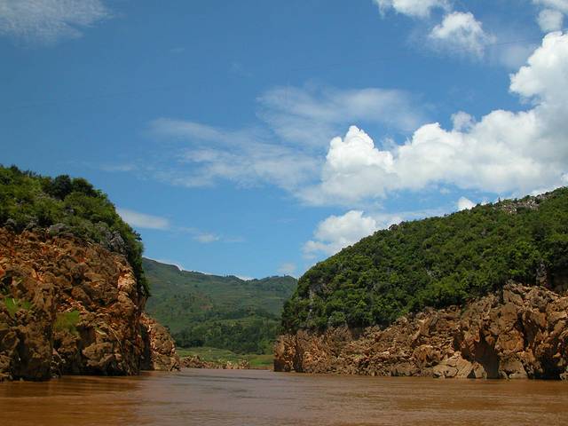 罗平县鲁布革三峡景区