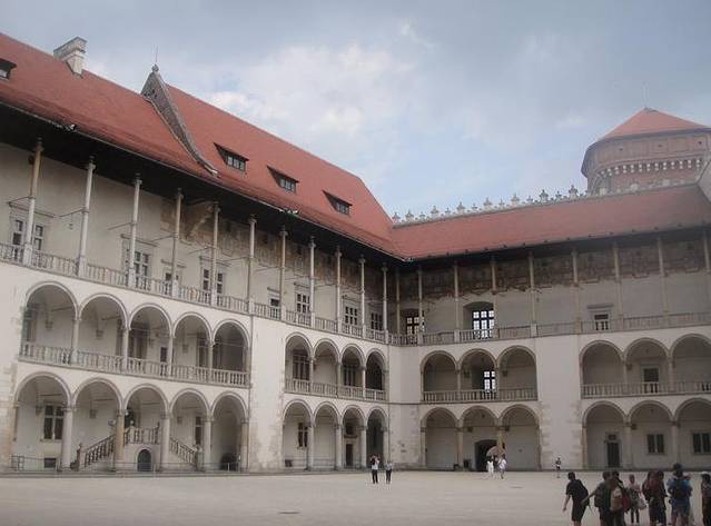 瓦维尔城堡-皇室私人住所