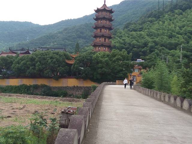 鄞州区慧日禅寺