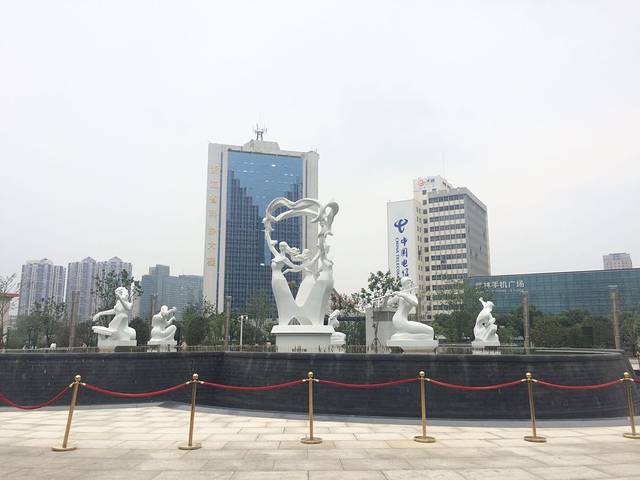 武林广场-八少女音乐喷泉