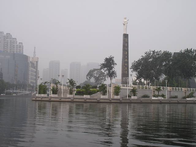 引滦入津工程纪念碑