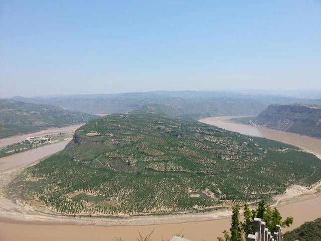 乾坤湾黄河漂流