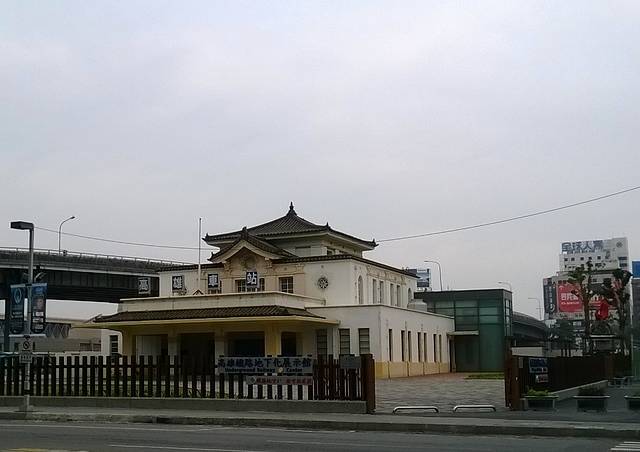 高雄愿景馆 (旧高雄车站)