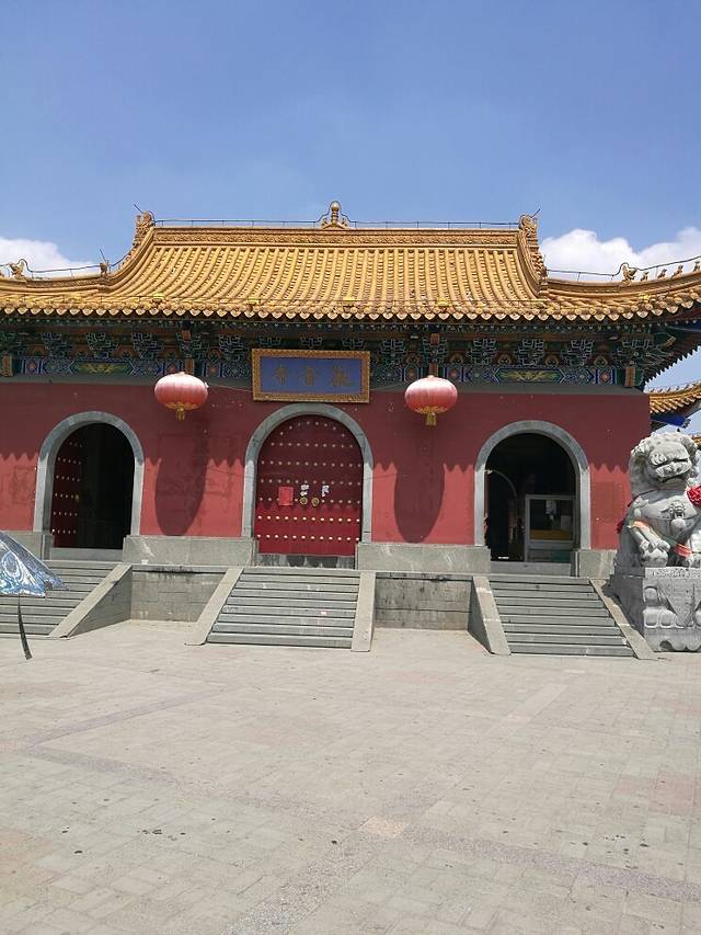 千手千眼观音院