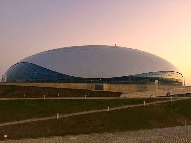 冰山冬季运动宫