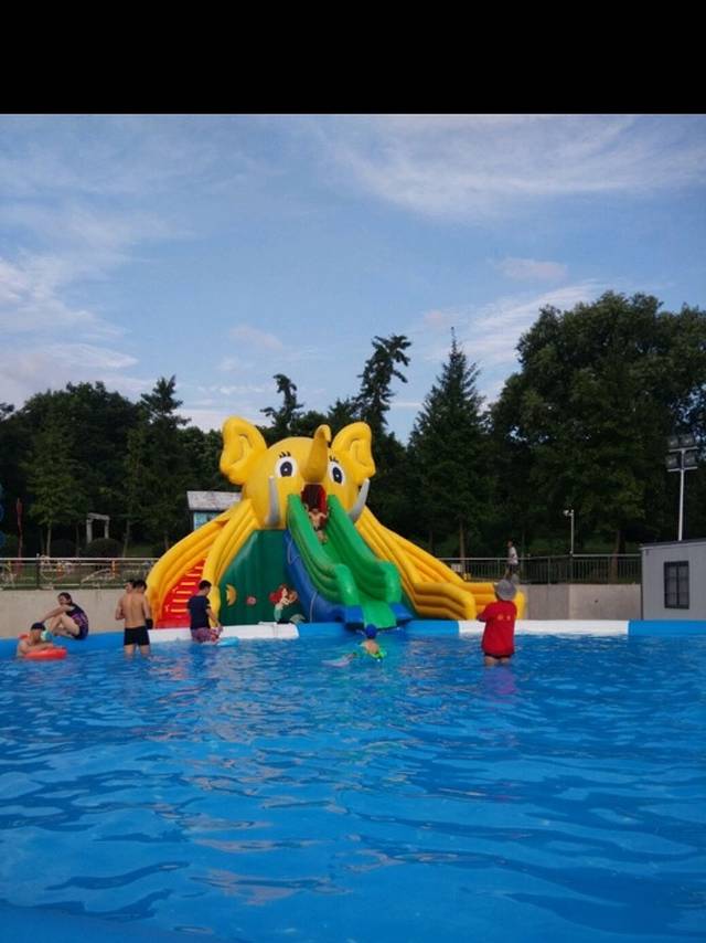 白马梦幻水乐园