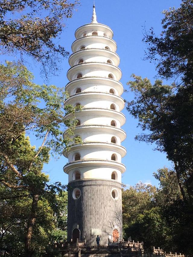 来凤山国家森林公园