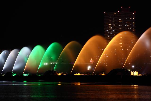 琵琶湖花式喷泉