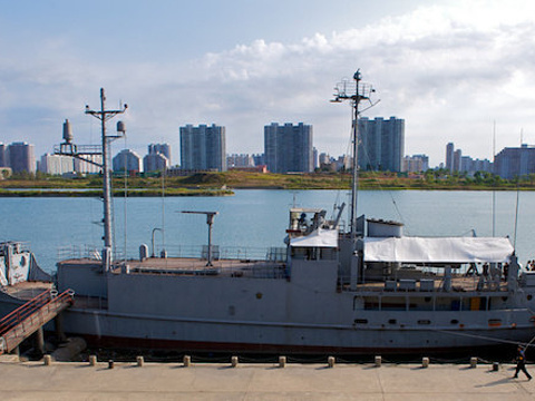 美国武装间谍船