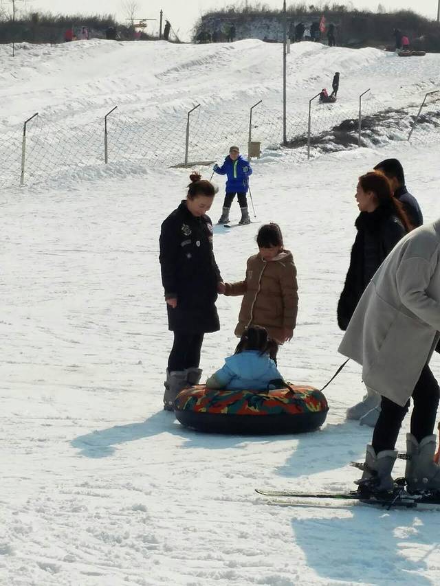 龙安国际滑雪场