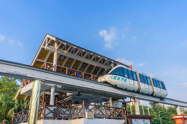 娱乐详情 深圳华侨城欢乐谷旅游公司引进的世界一流无人驾驶高空观光