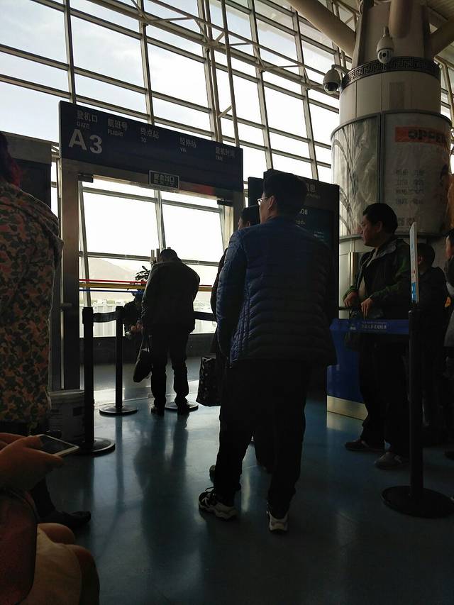 鸿福超市(古宰尔西路店)