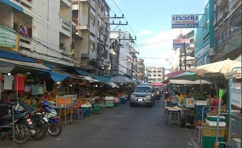 Santisuk Market