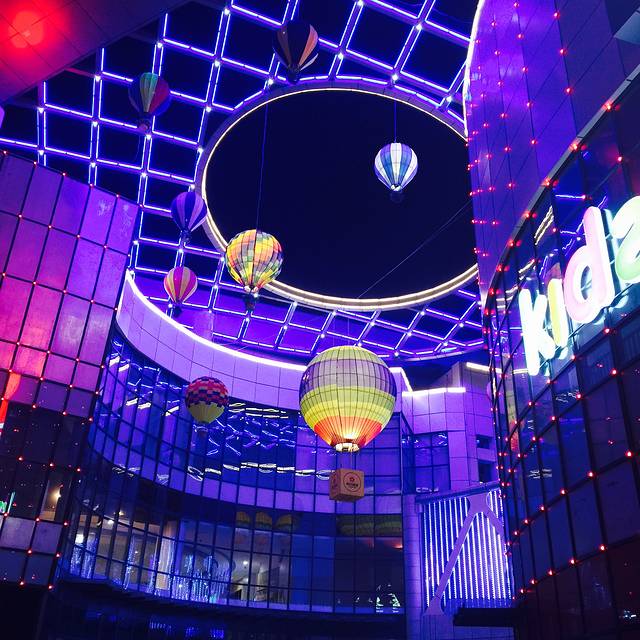 世纪港湾购物广场