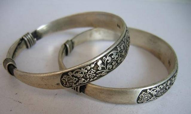 纳民银器店(现文巷2店)