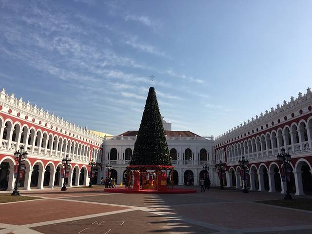 百联奥特莱斯广场（济南·海那城）