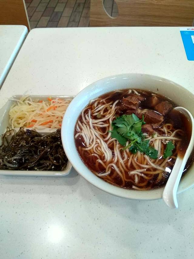 李先生牛肉面大王(站前店)