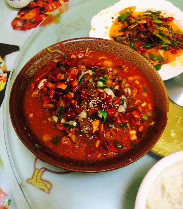 重庆名小吃川菜馆(雍楼步行街店)