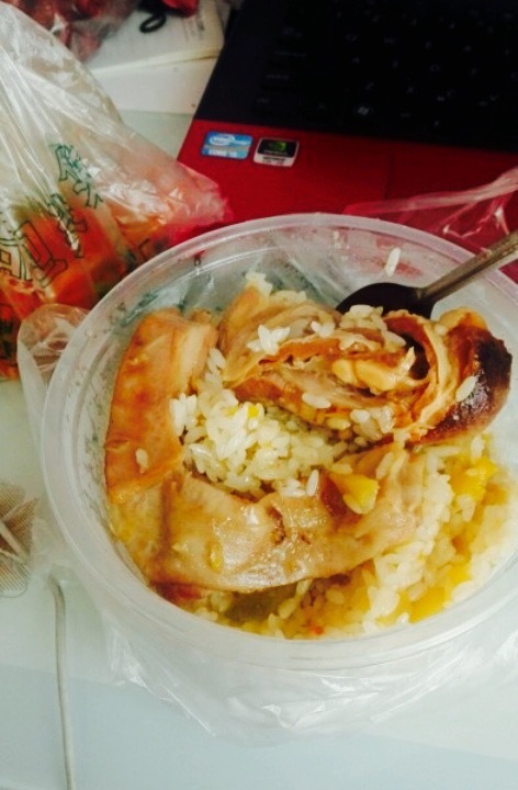 西楼兰抓饭(总店)