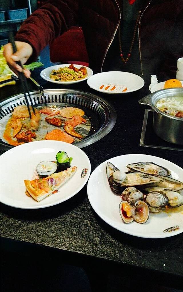 欢乐牧场自助餐(中钰购物中心邳州店)