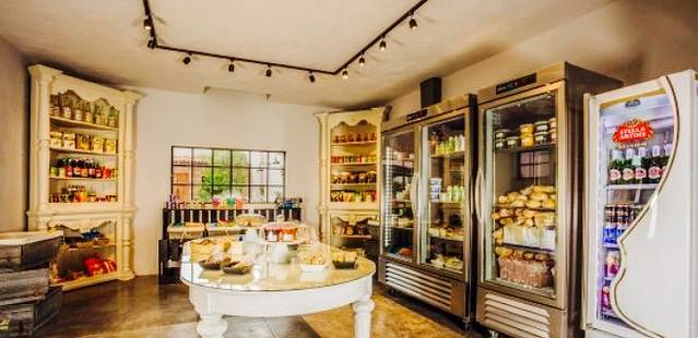 El Vergel Bistro & Market