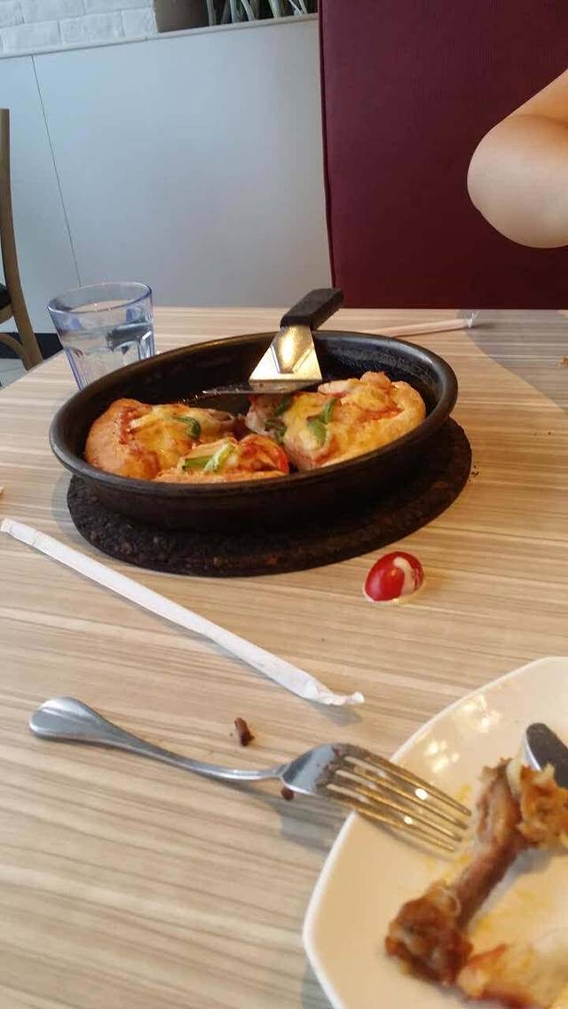 必胜客(龙湖店)