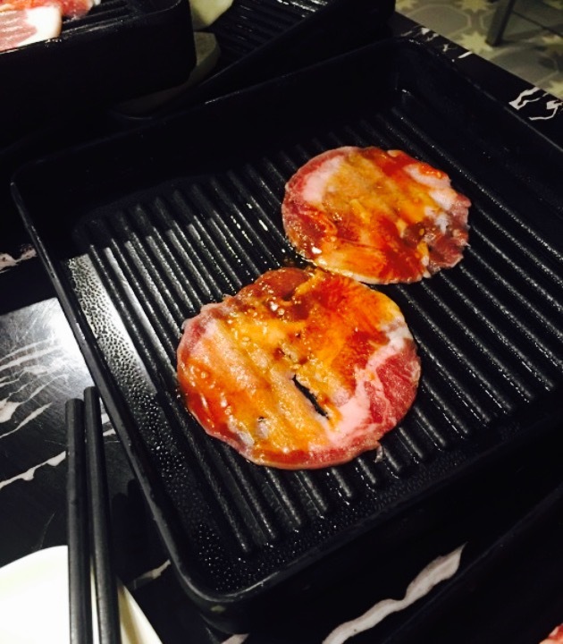 八幡無二·烤肉寿喜锅生蚝自助餐厅(崇川万达店)