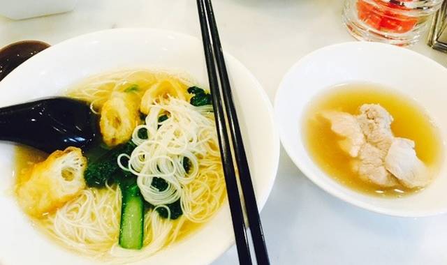 发传人肉骨茶(仰光路)