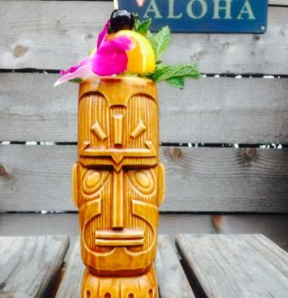 Beach bar Sunshine Levan