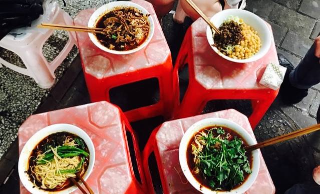 黎氏老太婆小面馆(临华大厦店)