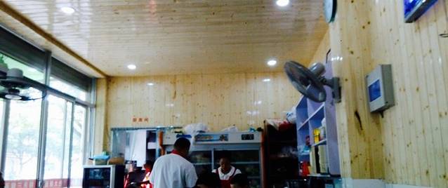 龙卷风面馆(建设路店)