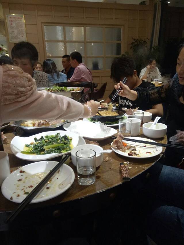 花园小公牛牛骨火锅