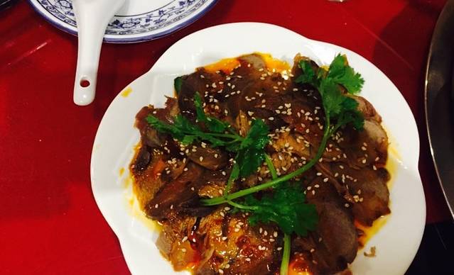 黑河坝泡姜鸡贡椒鱼