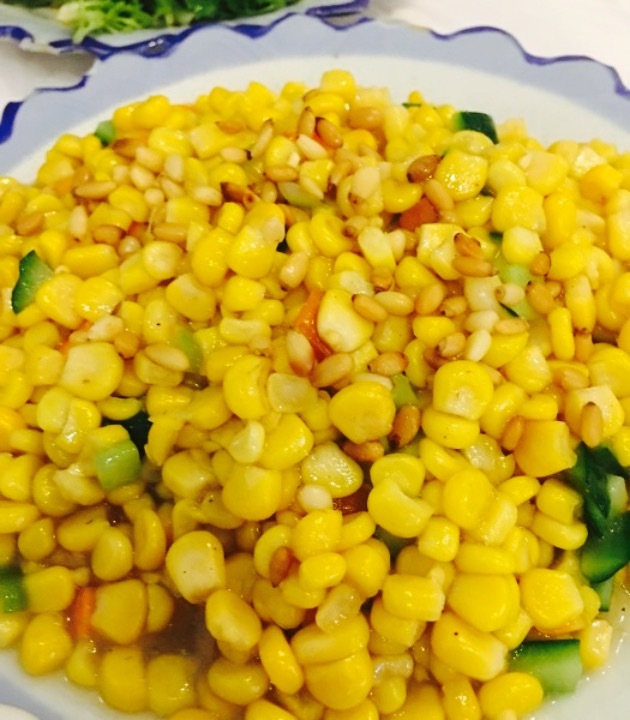 怡君居美食村·地道农家菜·怀柔虹鳟鱼(雁栖湖店)