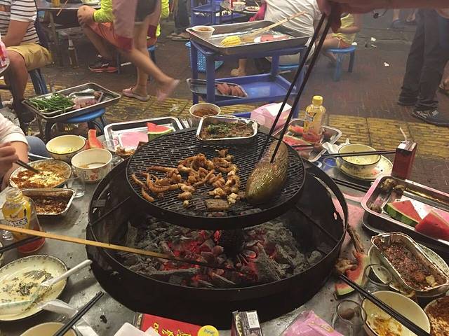 小二自助烧烤(航天路店)