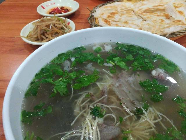 一品牛肉汤馆(七一路店)