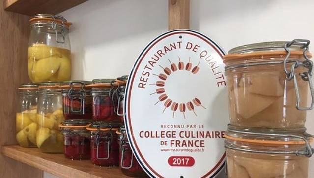 De la bouche a l'Oreille