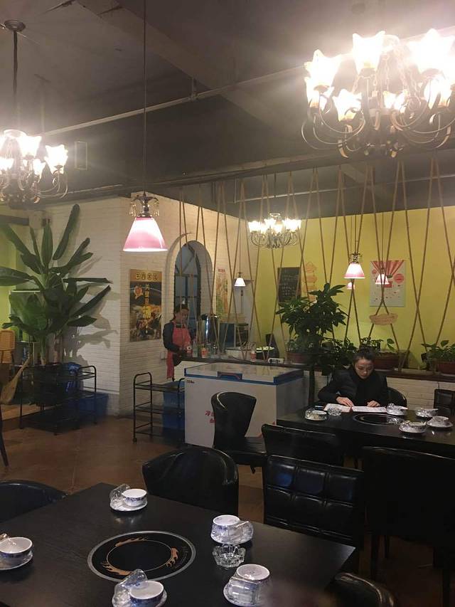 强记羊蝎子特色炒龙虾